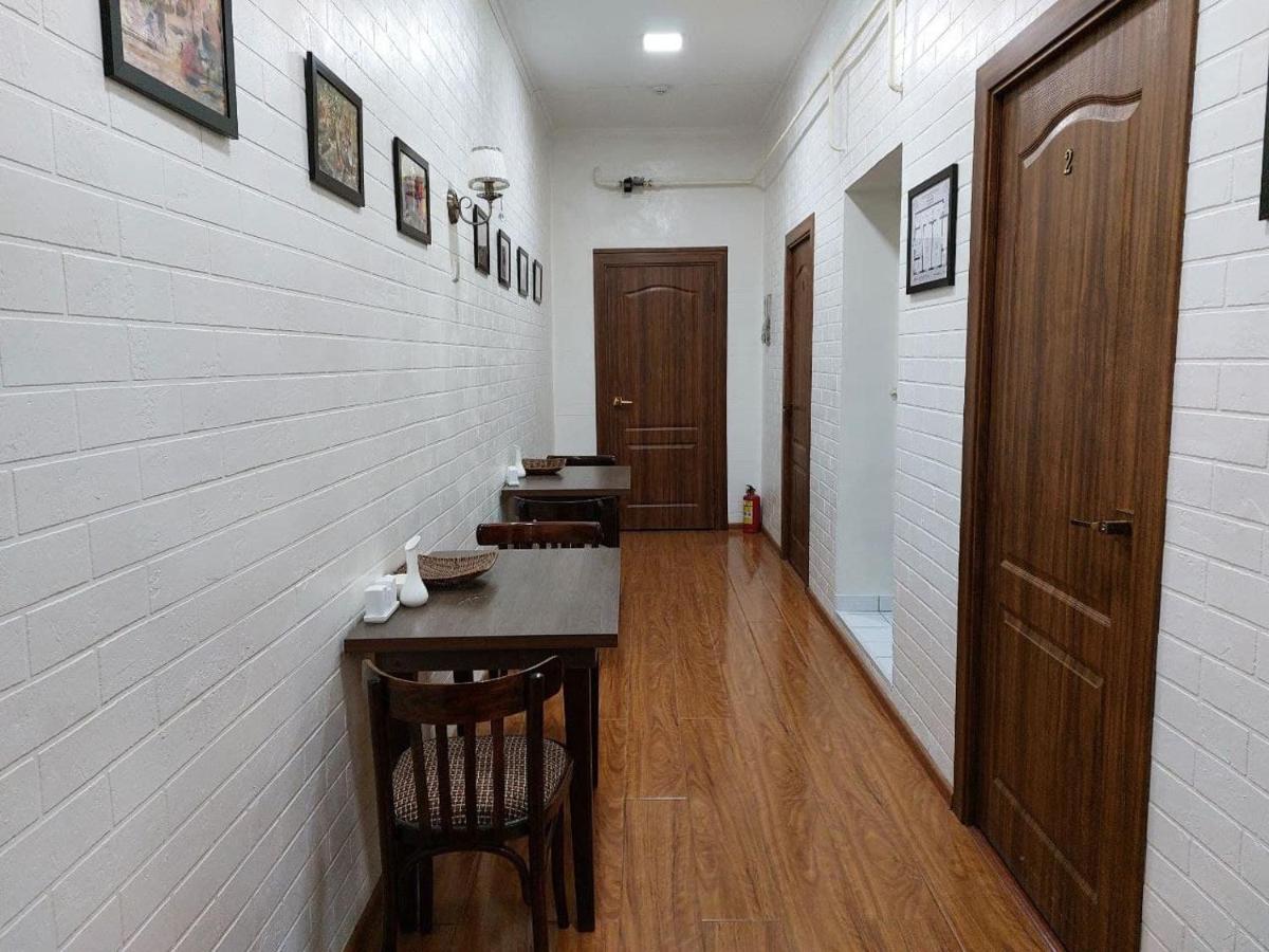 Hostel Bravo Фергана Екстериор снимка