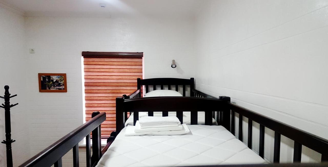 Hostel Bravo Фергана Екстериор снимка