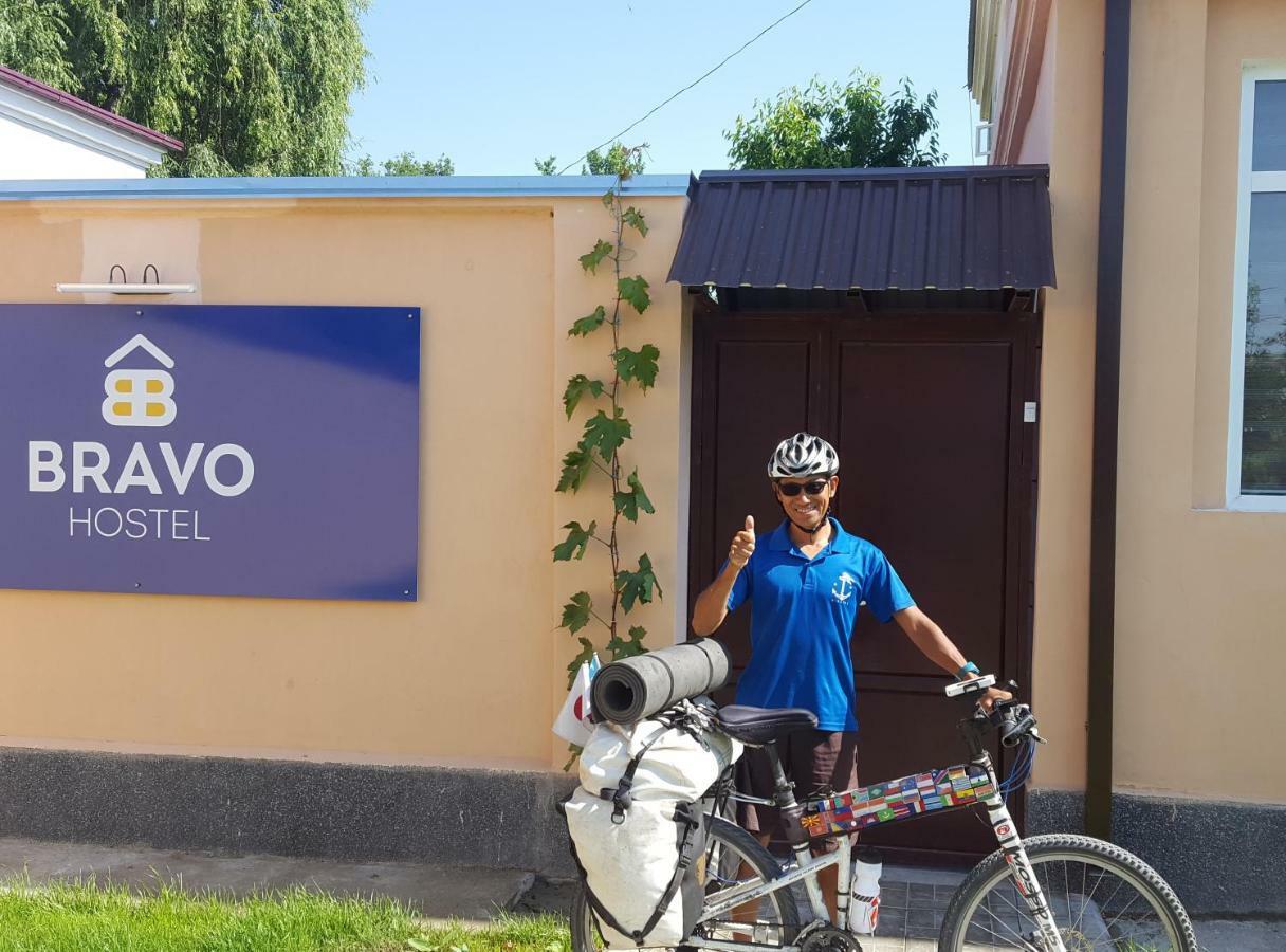 Hostel Bravo Фергана Екстериор снимка